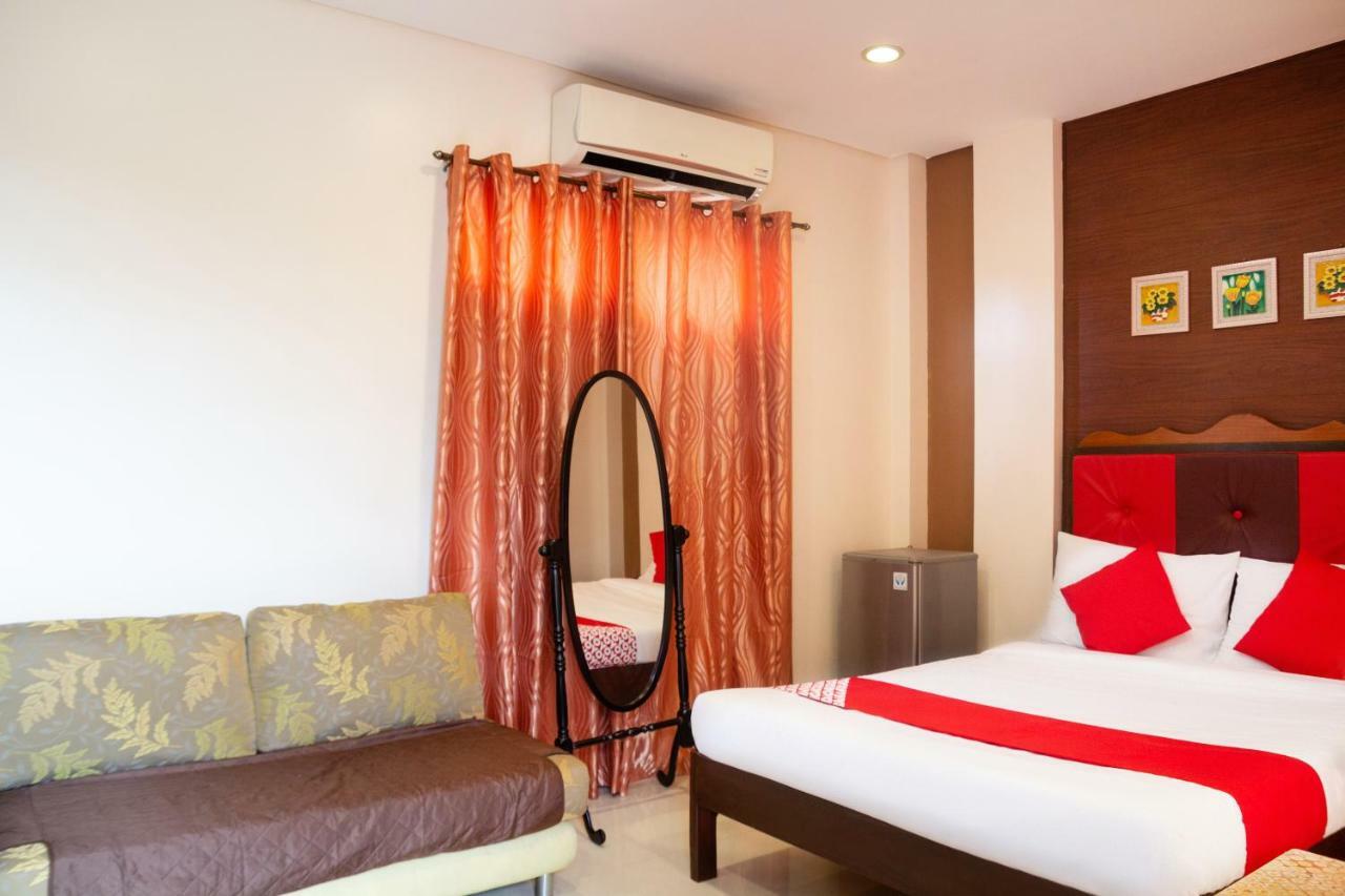 Oyo 153 Espacio De Clarita Hometel Davao City Dış mekan fotoğraf