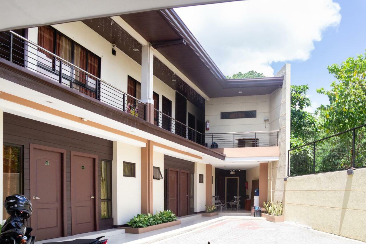 Oyo 153 Espacio De Clarita Hometel Davao City Dış mekan fotoğraf
