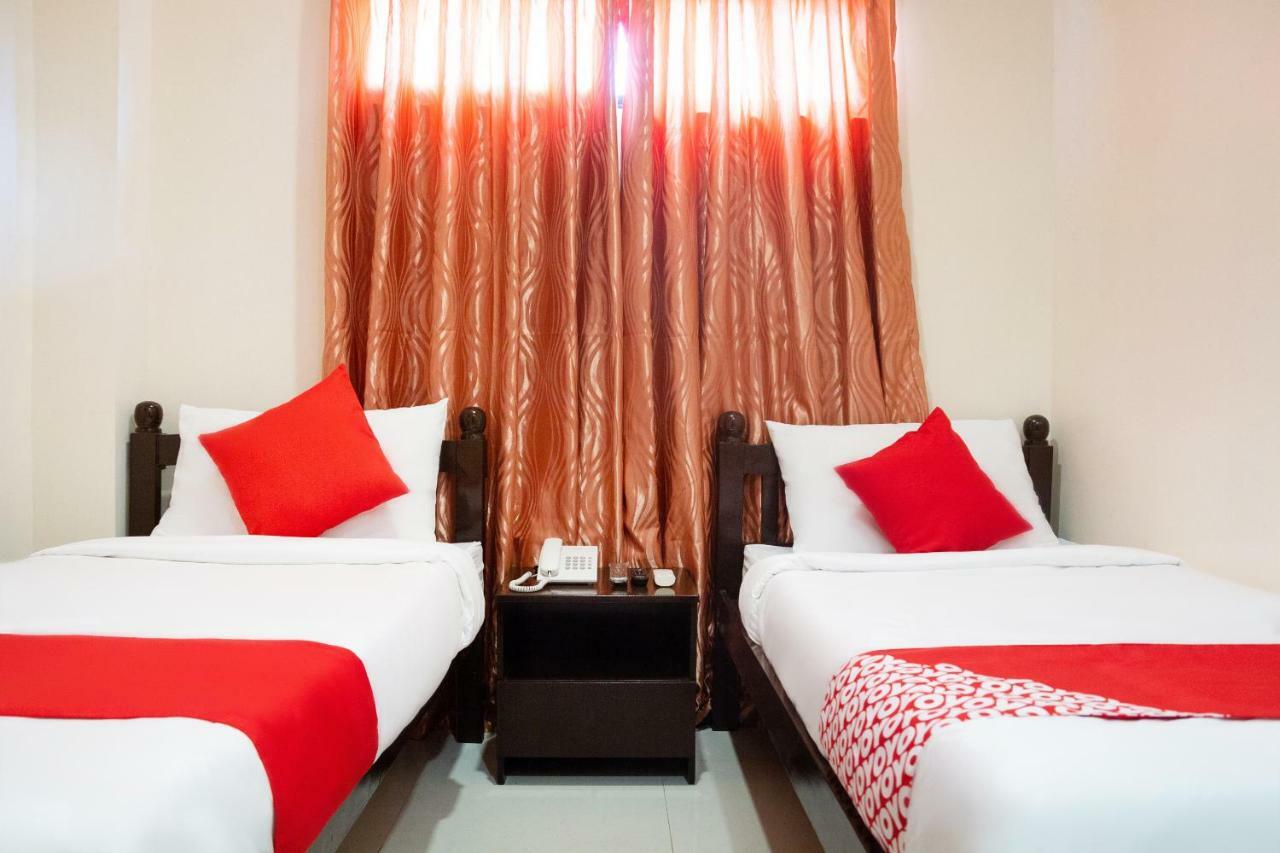 Oyo 153 Espacio De Clarita Hometel Davao City Dış mekan fotoğraf