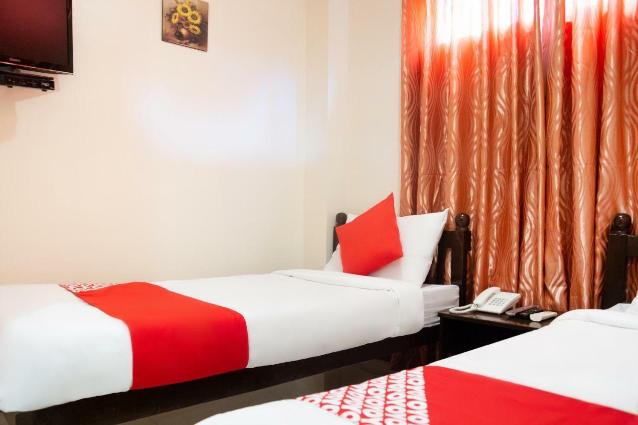 Oyo 153 Espacio De Clarita Hometel Davao City Dış mekan fotoğraf
