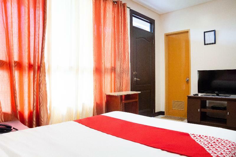 Oyo 153 Espacio De Clarita Hometel Davao City Dış mekan fotoğraf