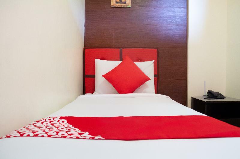 Oyo 153 Espacio De Clarita Hometel Davao City Dış mekan fotoğraf
